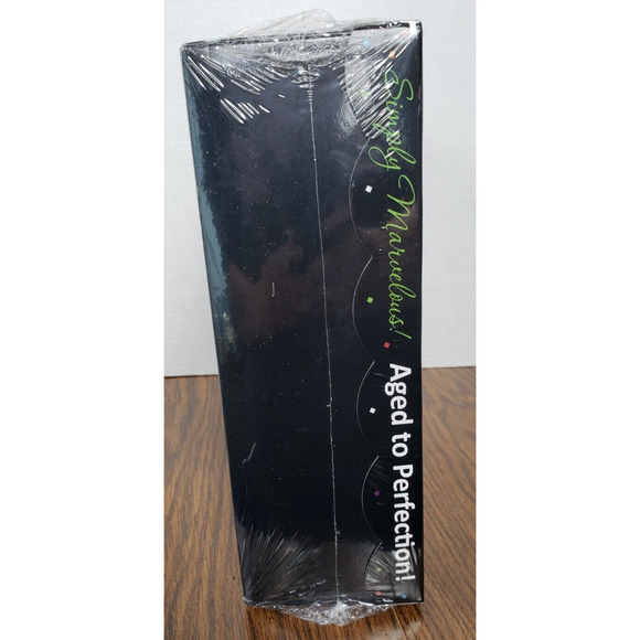 Small Cake Party Kit by Creative Converting With Confetti and Candles - Picture 2 of 6